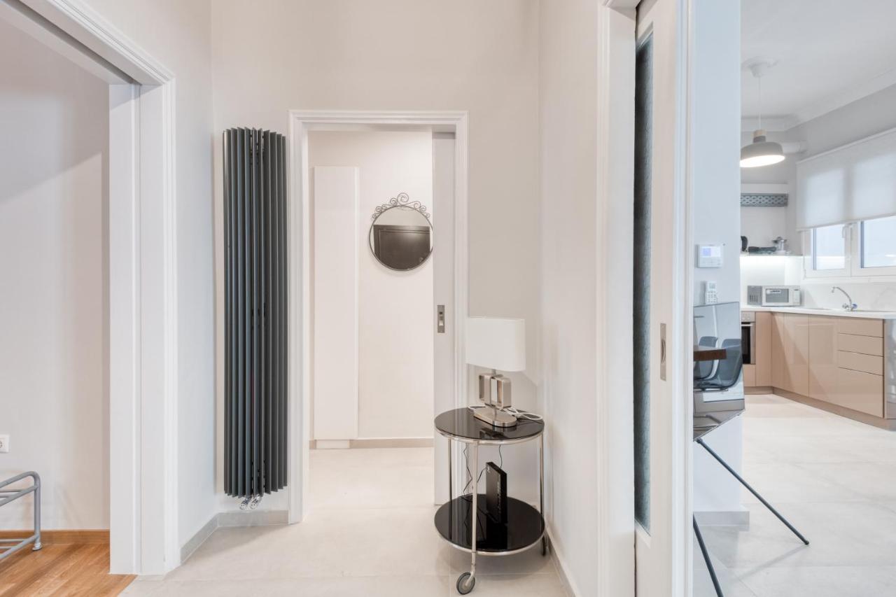Modern 2-Bedroom Apt, 200M From The Acropolis Atenas Exterior foto