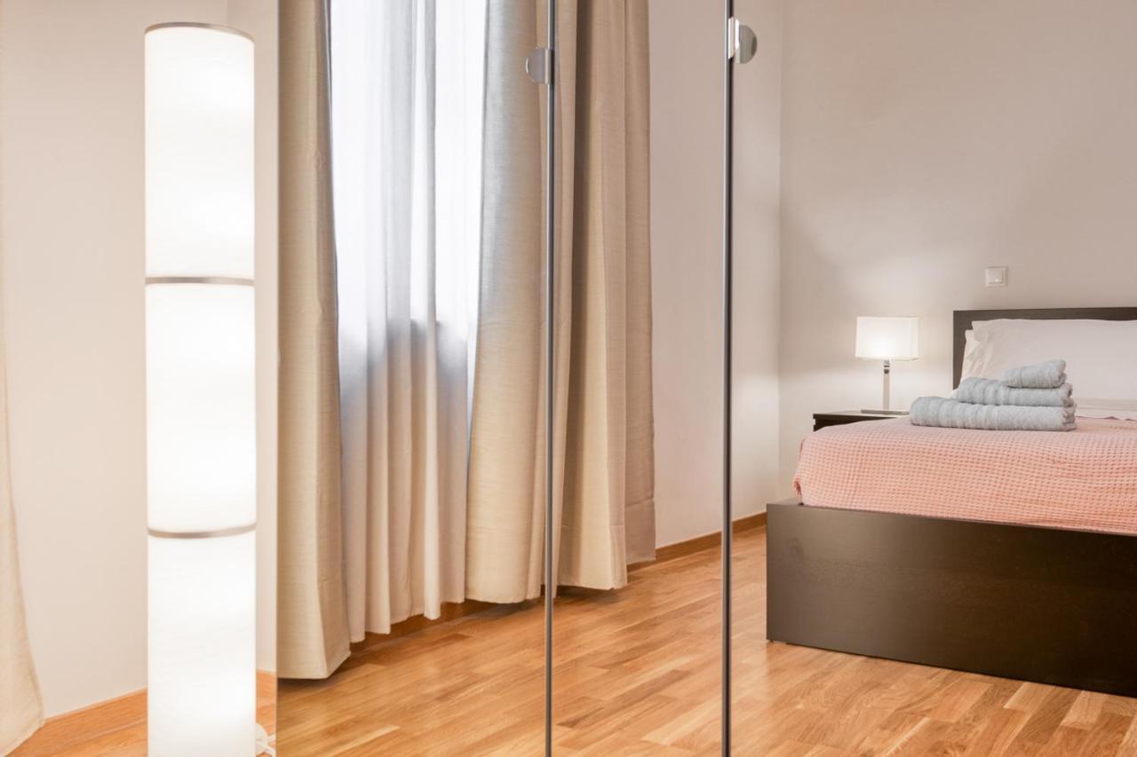 Modern 2-Bedroom Apt, 200M From The Acropolis Atenas Exterior foto